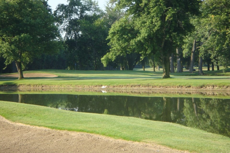 Glenwoodie Golf Club in Glenwood, Illinois