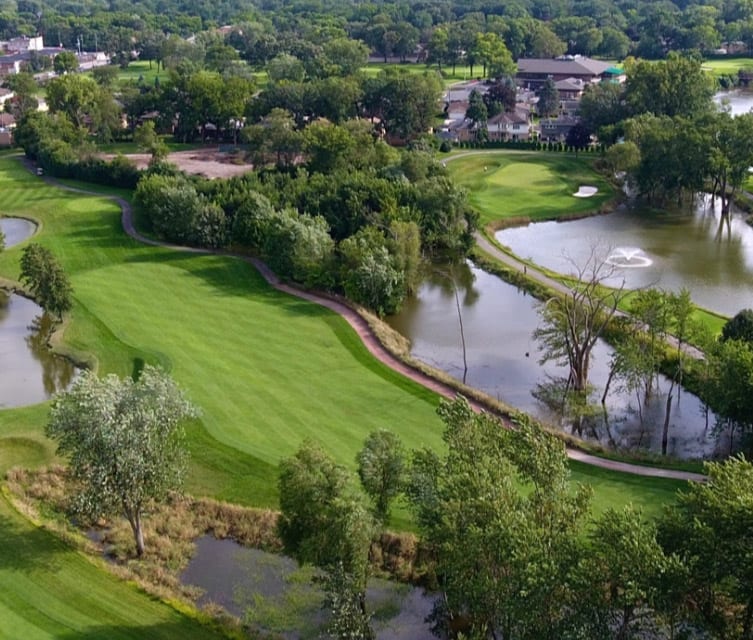 Riverside Golf Club in North Riverside, Illinois