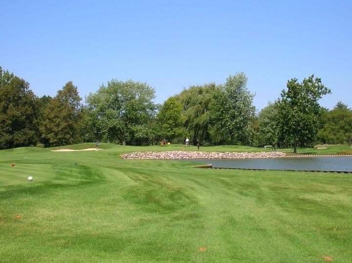 The Grove Country Club in Long Grove, Illinois