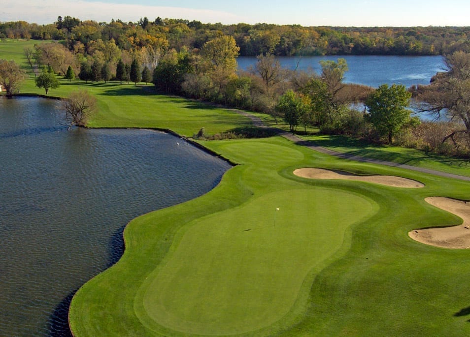 Steeple Chase Golf Club in Mundelein, Illinois