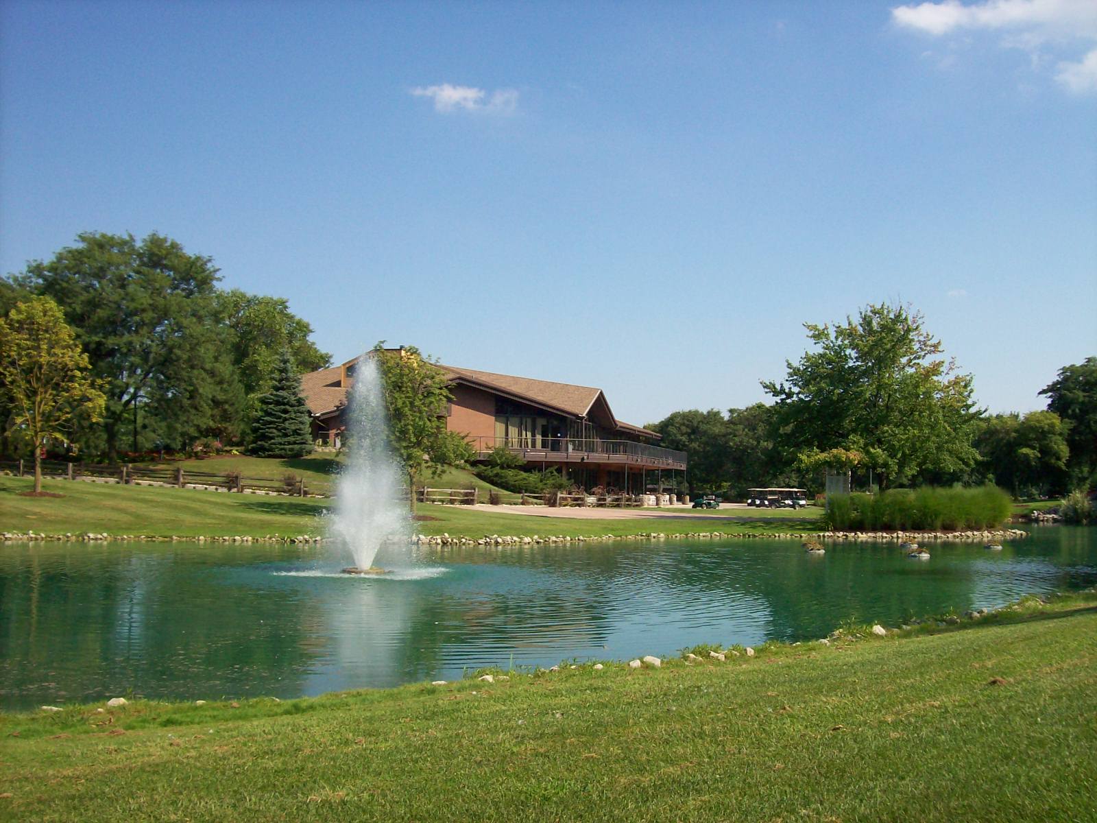 White Pines Golf Club in Bensenville Chicago Golf Report
