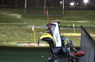 clubs-at-driving-range