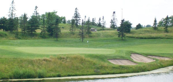 GLEN-CLUB11-BUNKER