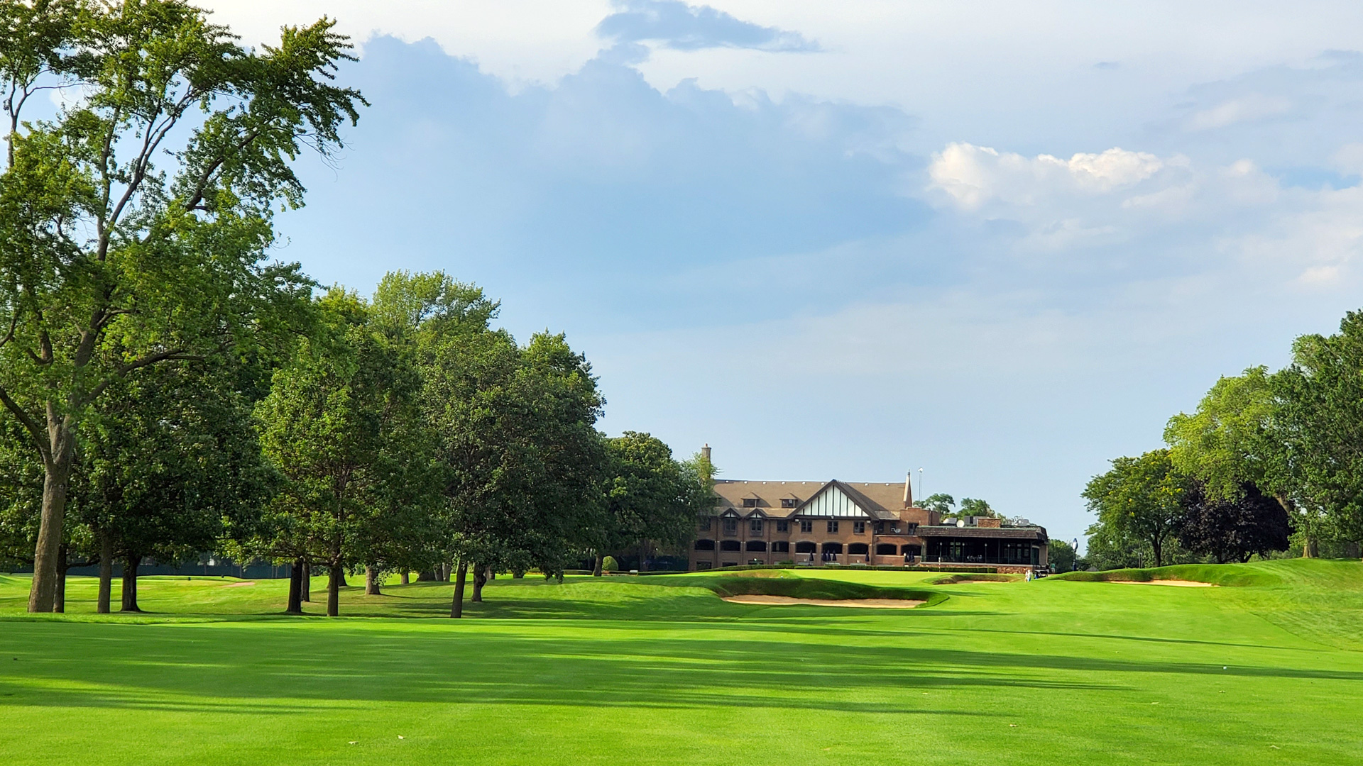 BEVERLYCC-HOLE18